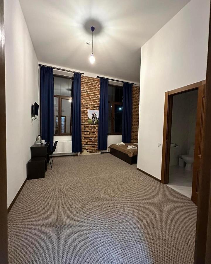 Hotel Rover Lviv Dış mekan fotoğraf